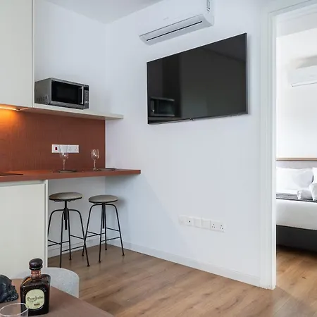 Cozy Luxury 1-bedroom In Nicosia's Heart Никосия