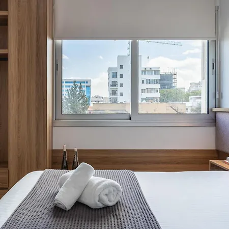 Cozy Luxury 1-bedroom In Nicosia's Heart דירה