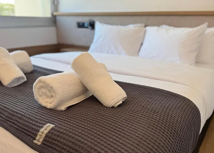 Cozy Luxury 1-bedroom In Nicosia's Heart شقة *